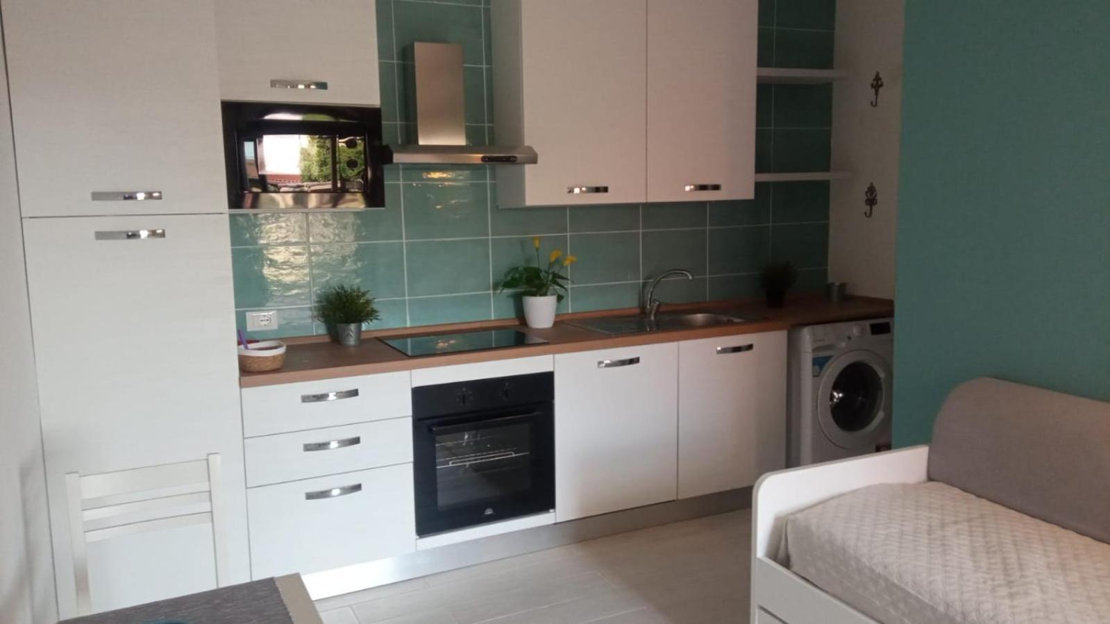 Casa Smeralda: Con Giardino E Vicino Al Mare Punta Molara Luaran gambar