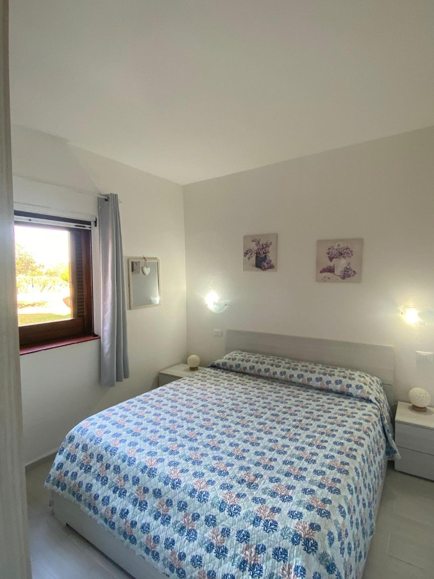 Casa Smeralda: Con Giardino E Vicino Al Mare Punta Molara Luaran gambar