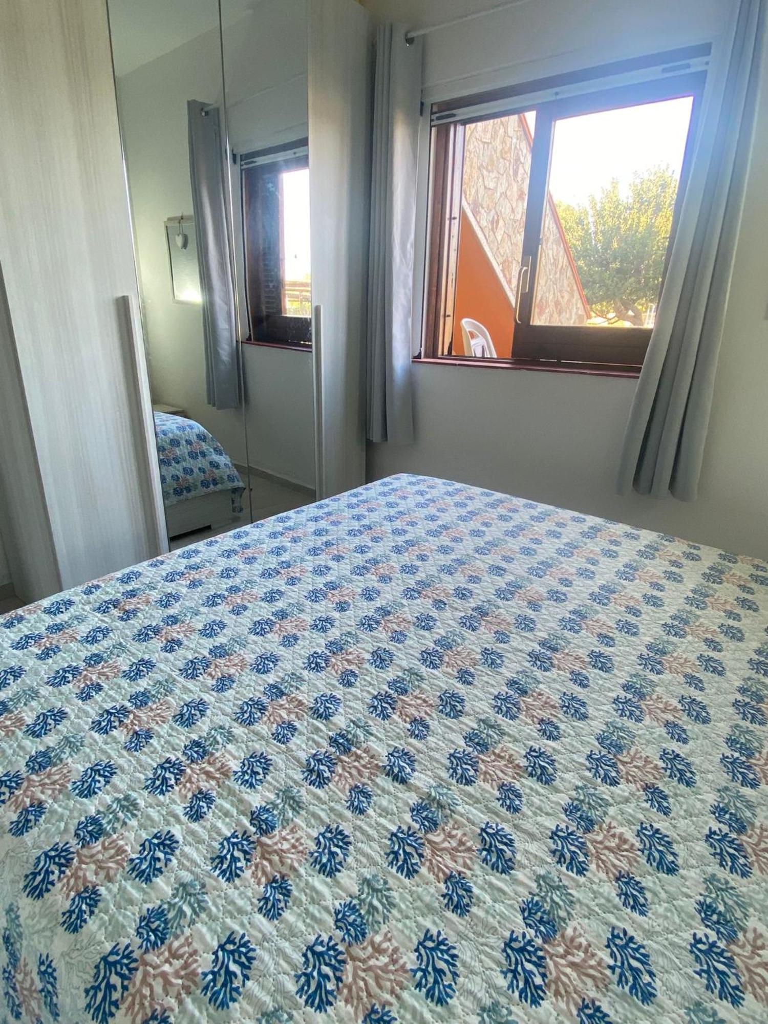 Casa Smeralda: Con Giardino E Vicino Al Mare Punta Molara Luaran gambar